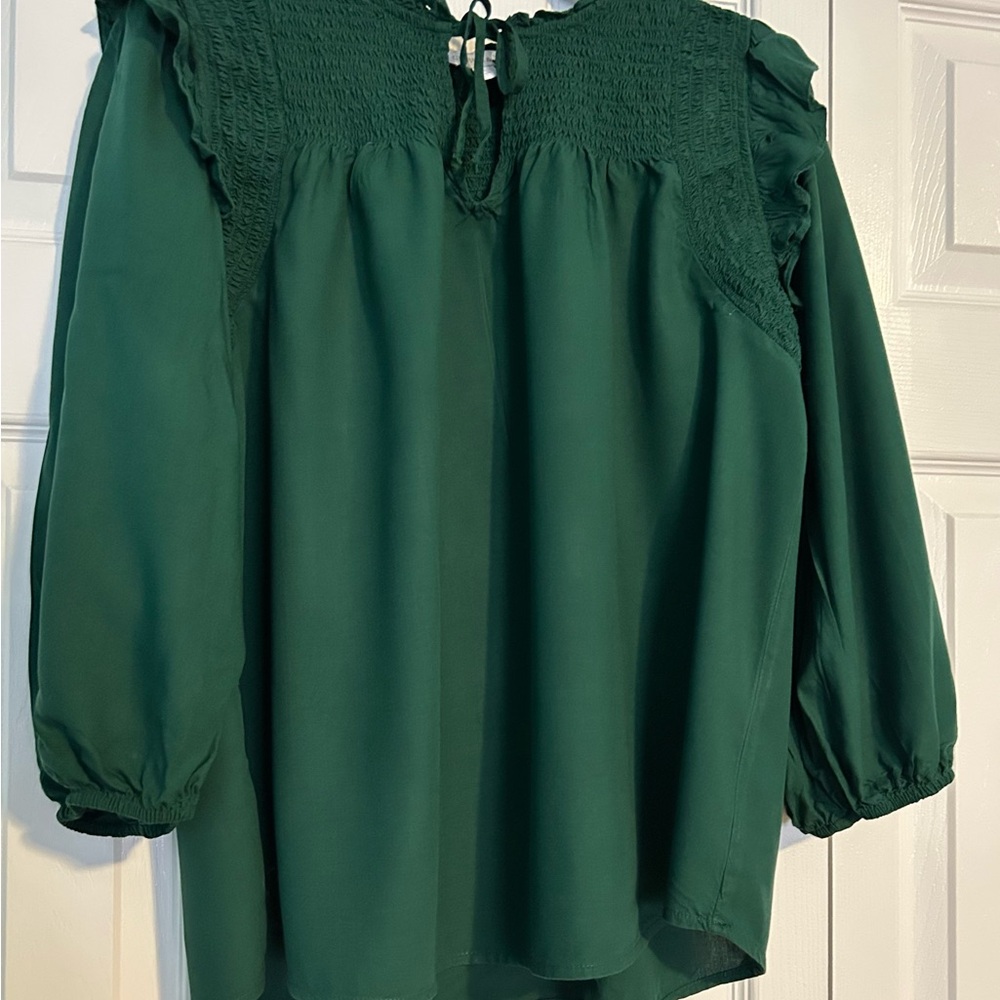 crown & ivy Green 3/4 Sleeve Smocked Peasant Blouse